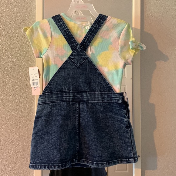 Two Summer Outfits - Picture 2 of 6